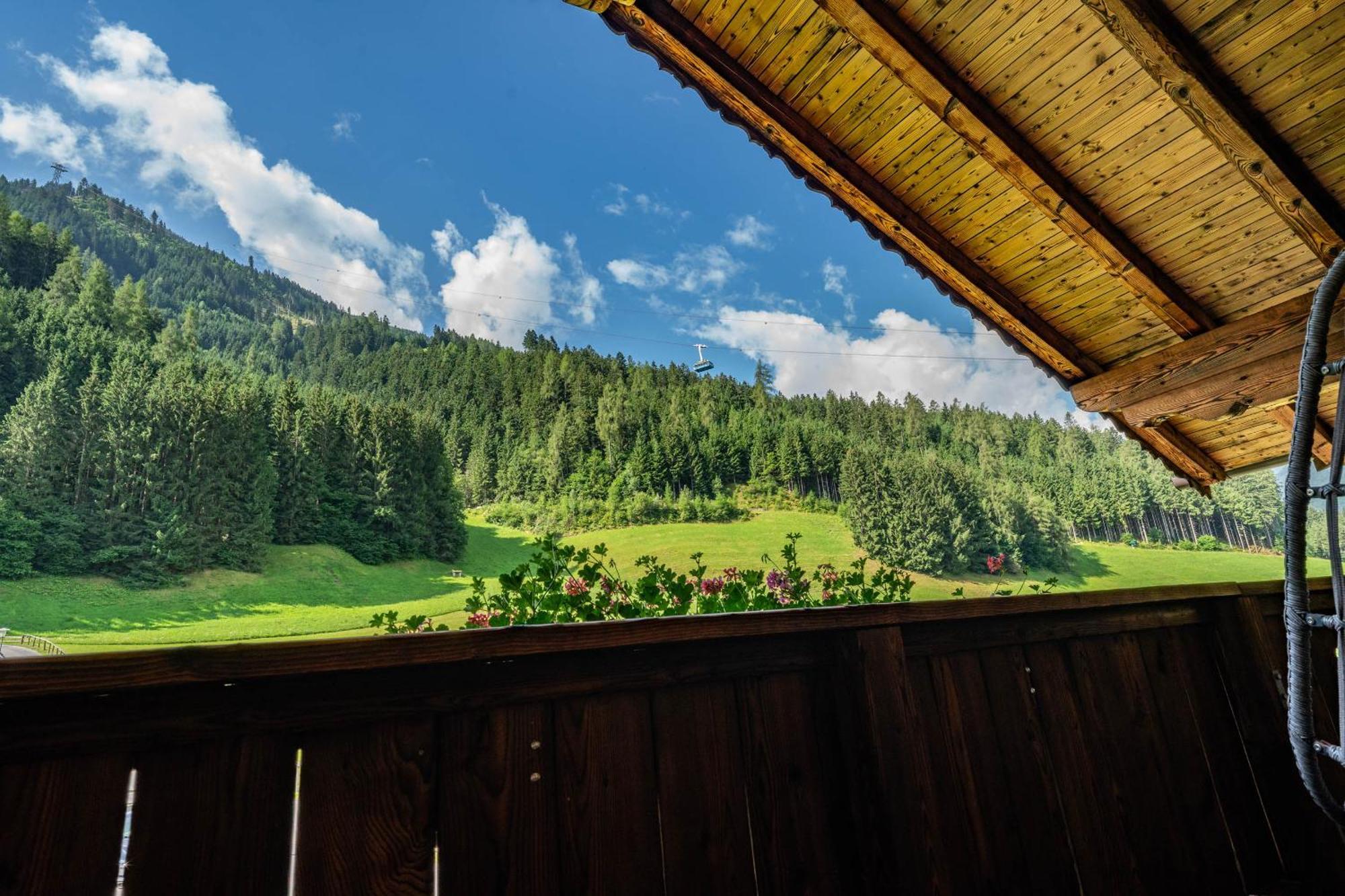 Landhaus Ifangl Mayrhofen Bagian luar foto